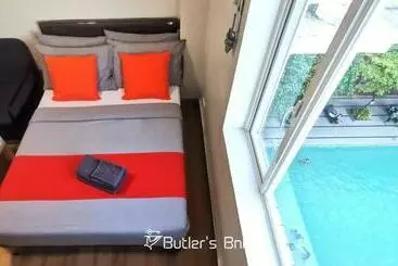 アパートホテル Butler S Bnb @ Trees Residences Qc Phil