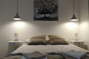 پانسیون Julia Affittacamere