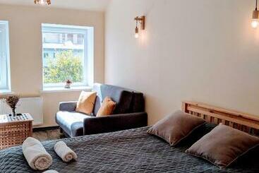 پانسیون Guest House Kamara