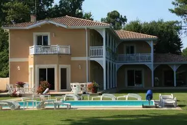 Majatalo Le Clos D Ignac