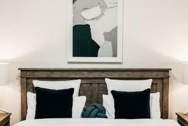 Bed and Breakfast Tomfoolery Winemaker S Cottage Barossa Valley