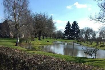 Pensjonat Le Pressoir De Gisay