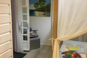 تختخواب و صبحانه Au Bel Vue Chez Sandrine