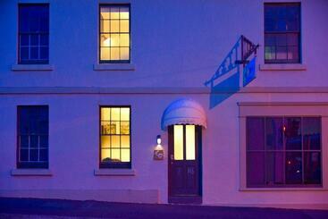 Bed & Breakfast Lotus Gogh Apartment