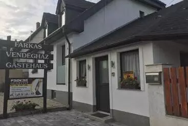 ペンション Farkas Vendégház
