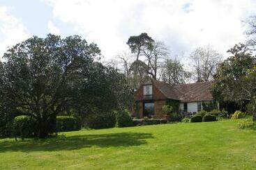 Bed and Breakfast Brook Barn