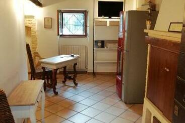 بنسيون Elisa Affittacamere