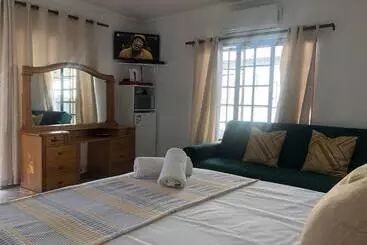 ベッドアンドブレックファースト Esangweni Guest House