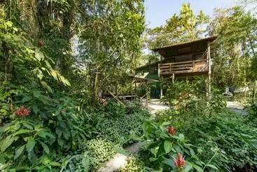 Hostel E Camping Rio Das Pedras