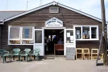 Majatalo The Mariners Suite