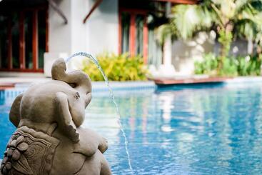 فندق L Esprit De Naiyang Beach Resort   Sha Extra Plus