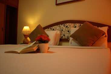 Отель Priew Wan Guesthouse