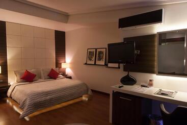 هتل Samm Bistro Spa