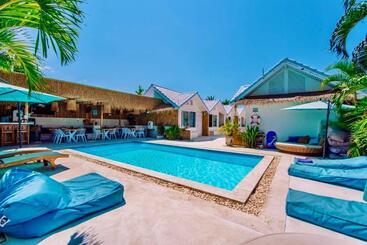 هتل So Kohkoon Beach Resort