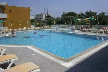 Lägenhet Manolis Studios