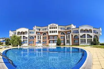 هتل آپارتمان Sunrise Club Apart