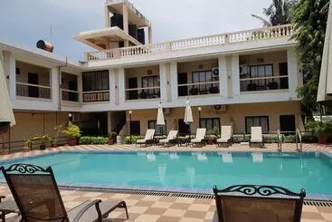 Hotel Serenity By The Sea Beach Resort