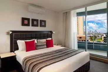 شقة Meriton Southport