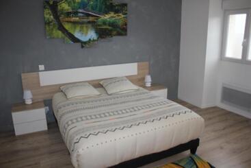 تختخواب و صبحانه Les Chambres En Champagne