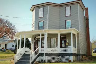 Retkeilymaja Hawksbill House