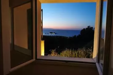 ベッドアンドブレックファースト Tre Castelli