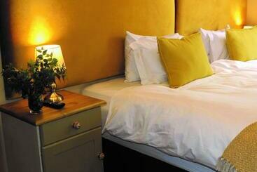 Pensão Pretoria House