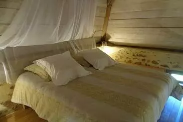 Nocleg ze śniadaniem L Abrejou