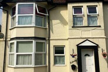 پانسیون Kilreany