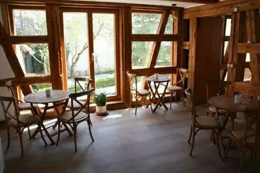 ユースホステル Waldvogel Ferienzimmer Klimatisiert