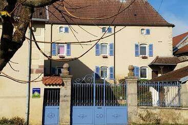 Bed and Breakfast La Grange Des Roches Roses