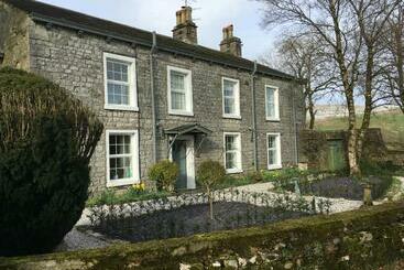 צימר The Rowe House