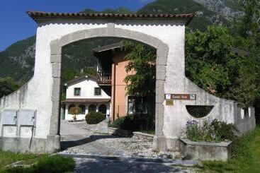 Szálloda Casali Scjs