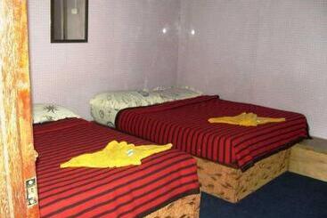 Charlie Motel & Restaurant