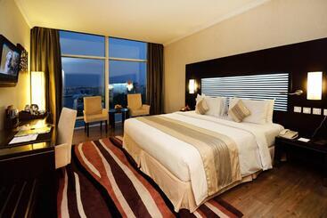 Holiday Villa Hotel & Residence City Centre Doha