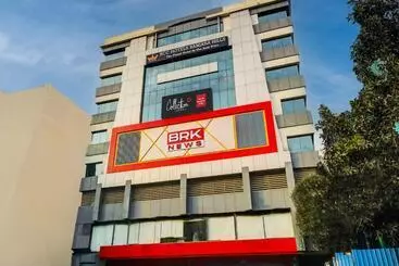 Collection O Rcc Hotel Banjara Hills