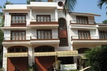 Hotel Renzo's Inn