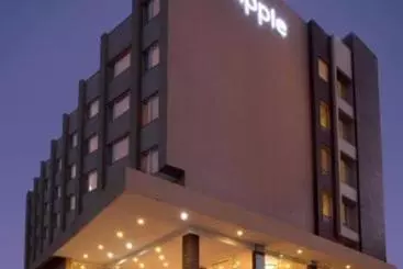 Отель Mapple Adhwryou Pune