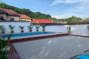 Pensione Vila Perla Govorei