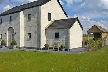 Aamiaismajoitus (B&B) La Douce Cens