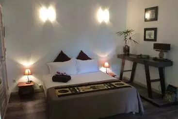 تختخواب و صبحانه Villa Deluy