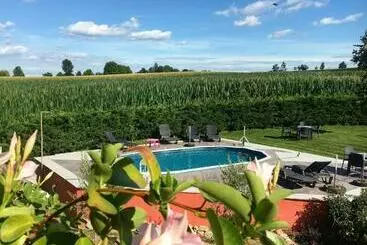 Aamiaismajoitus (B&B) La Valle Dei Vigher