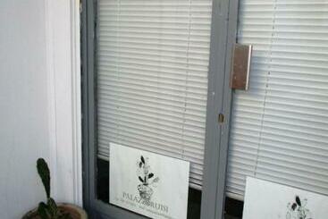 مبيت وإفطار Palazzo Ruisi