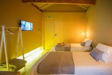 پانسیون Laurear Guest House