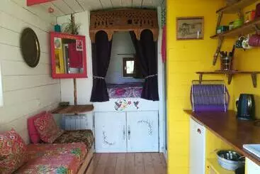 Bed and Breakfast Roulotte Coin De Nature