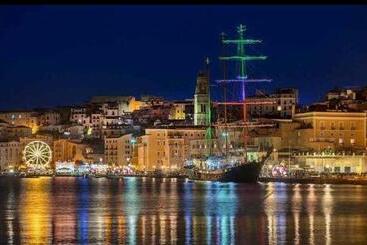 Пансион Galù Guest House Gaeta