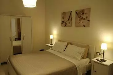 Pensione Isi Guesthouse