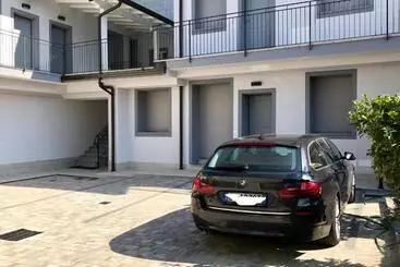 アパートホテル Home