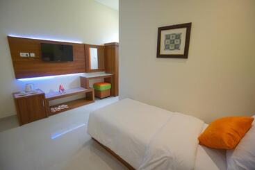 The Cabin Tanjung Hotel Wonosobo