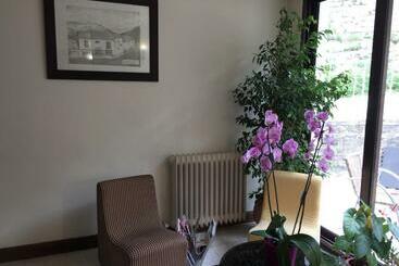 בית מלון כפרי Du Tourisme