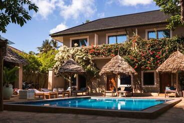 住宿加早餐  Ebb & Flow